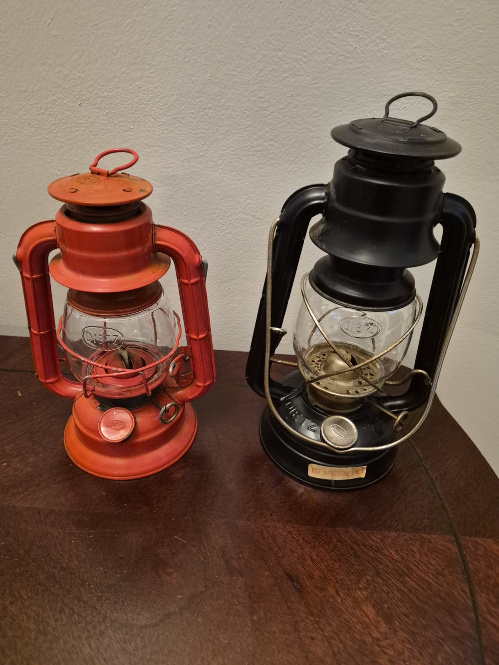 Classic Dietz  Red 50 and Black 76 Metal Hurricane Lantern Pair